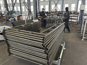 Camminare attraverso la saldatura del telaio