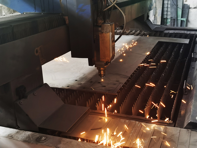 Macchina da taglio laser