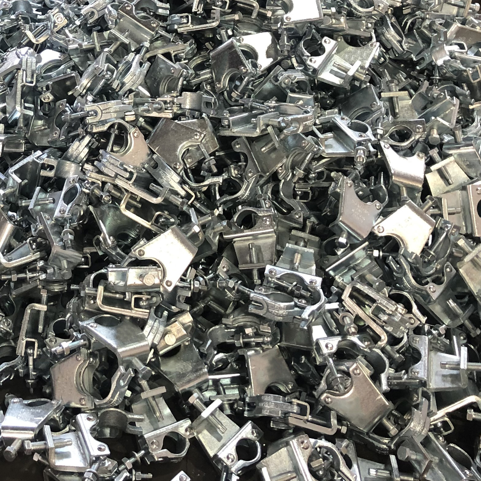 Rivolta a tratto forgiato accoppiatore