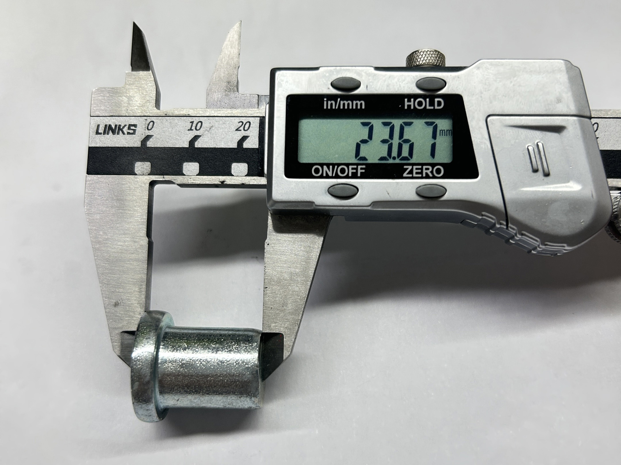 rivetto accoppiatore per ponteggi 