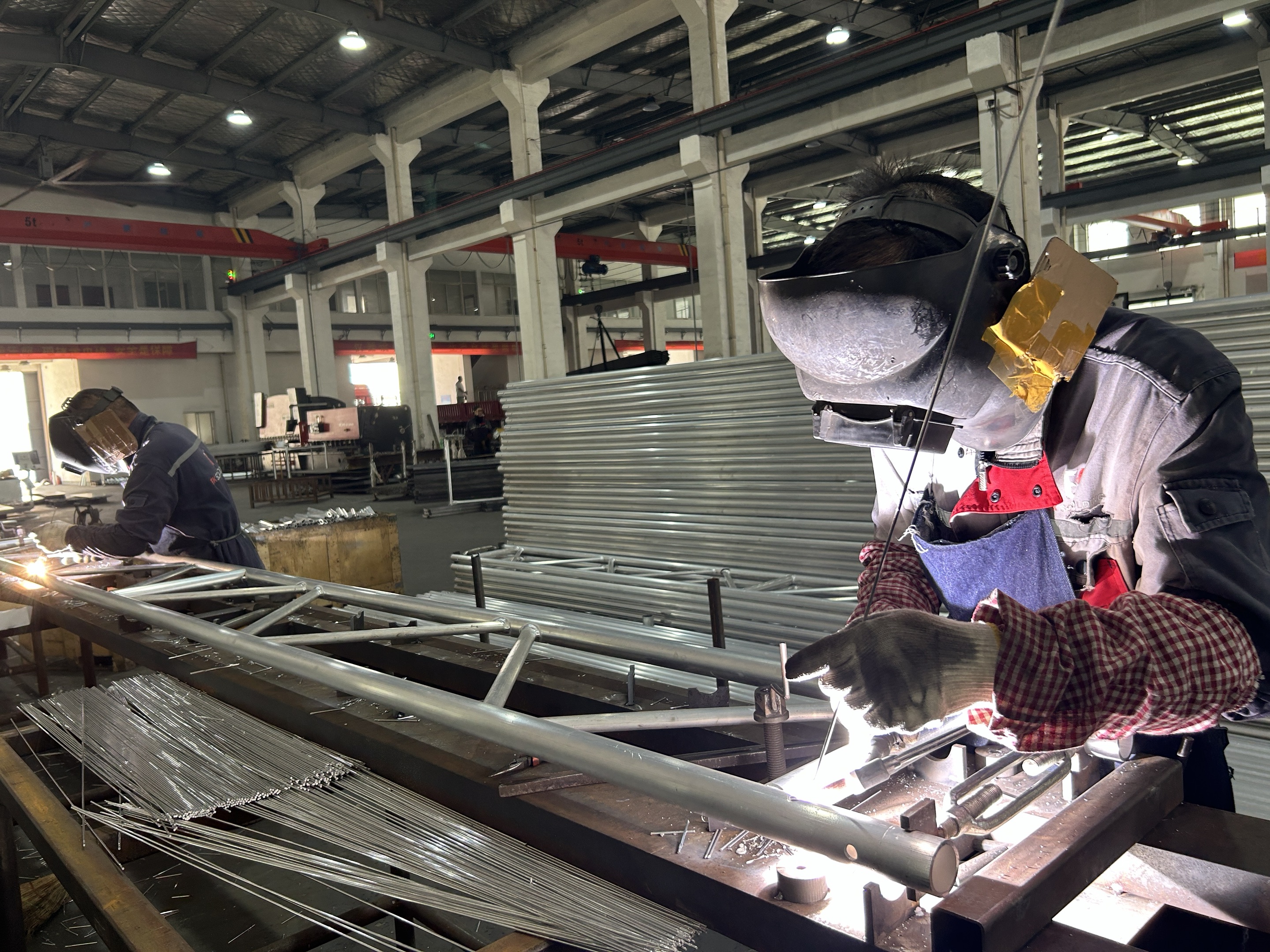 trave reticolare in alluminio 