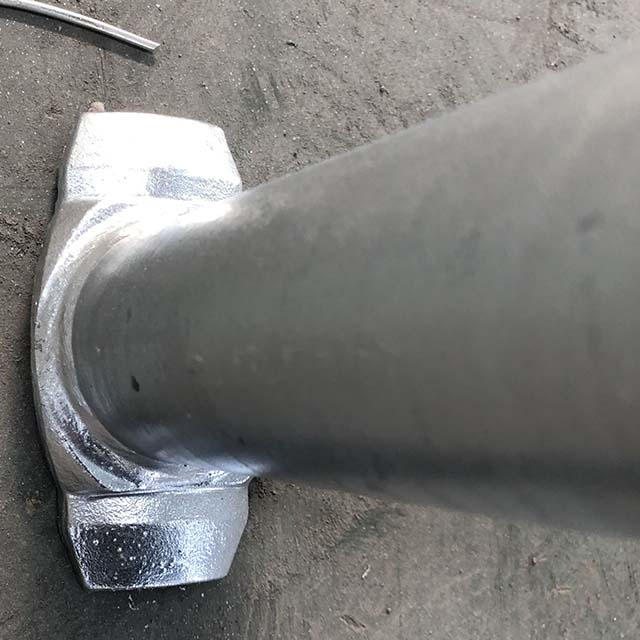 Lampa di contabilità con impalcature forgiate per cuplock