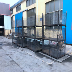 Pallet in acciaio per impalcature per accoppiamento