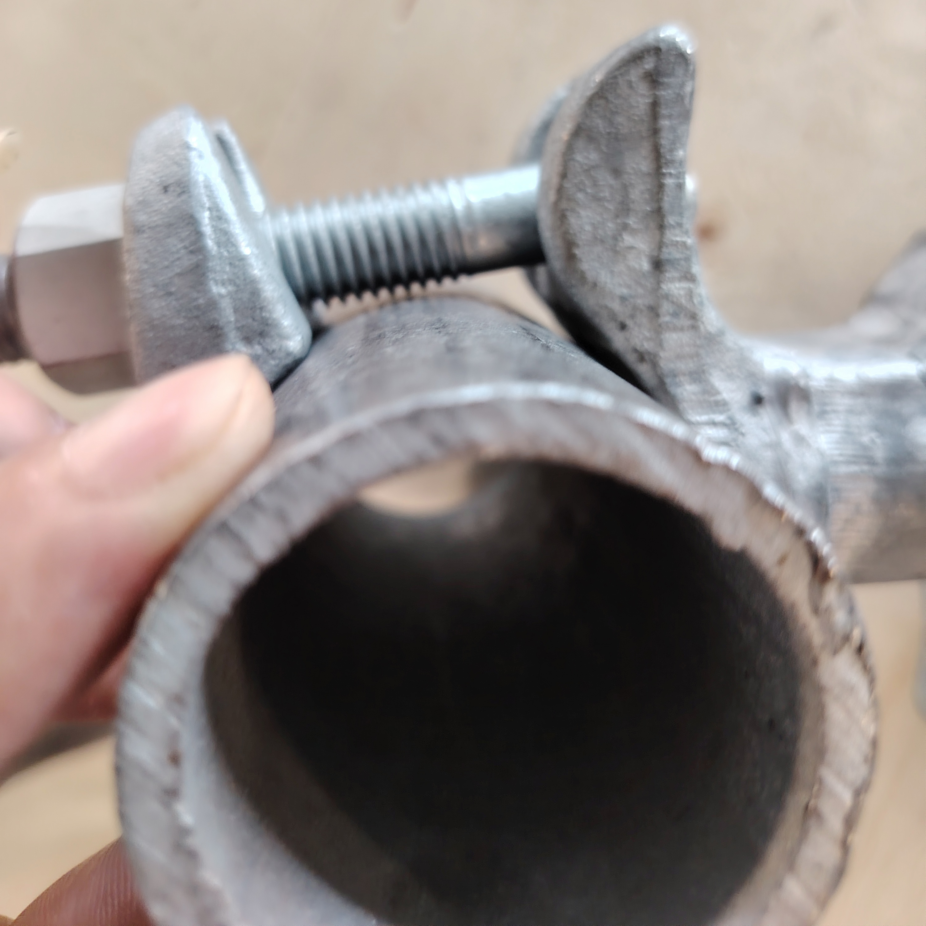 Distanziale per morse per ponteggi a forma speciale - 98mm 