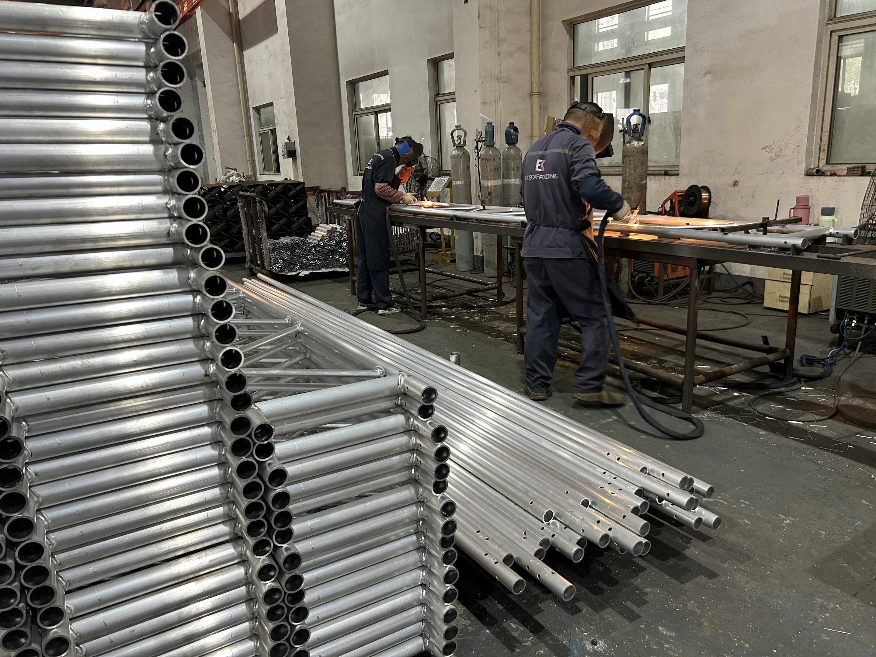 trave reticolare in alluminio 