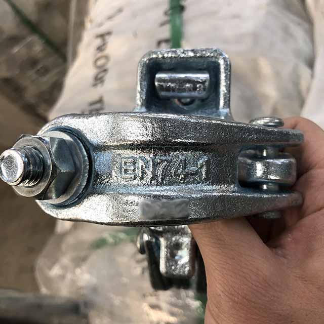 Accoppiatore doppio forgiato di tipo tedesco 