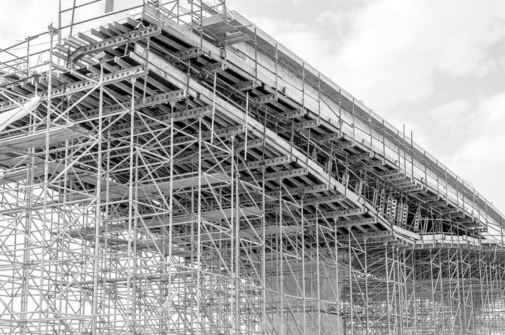 Perché ridurre l'uso di impalcature di bambù e impalcature in legno e promuovere vigorosamente il sistema Ringlock?