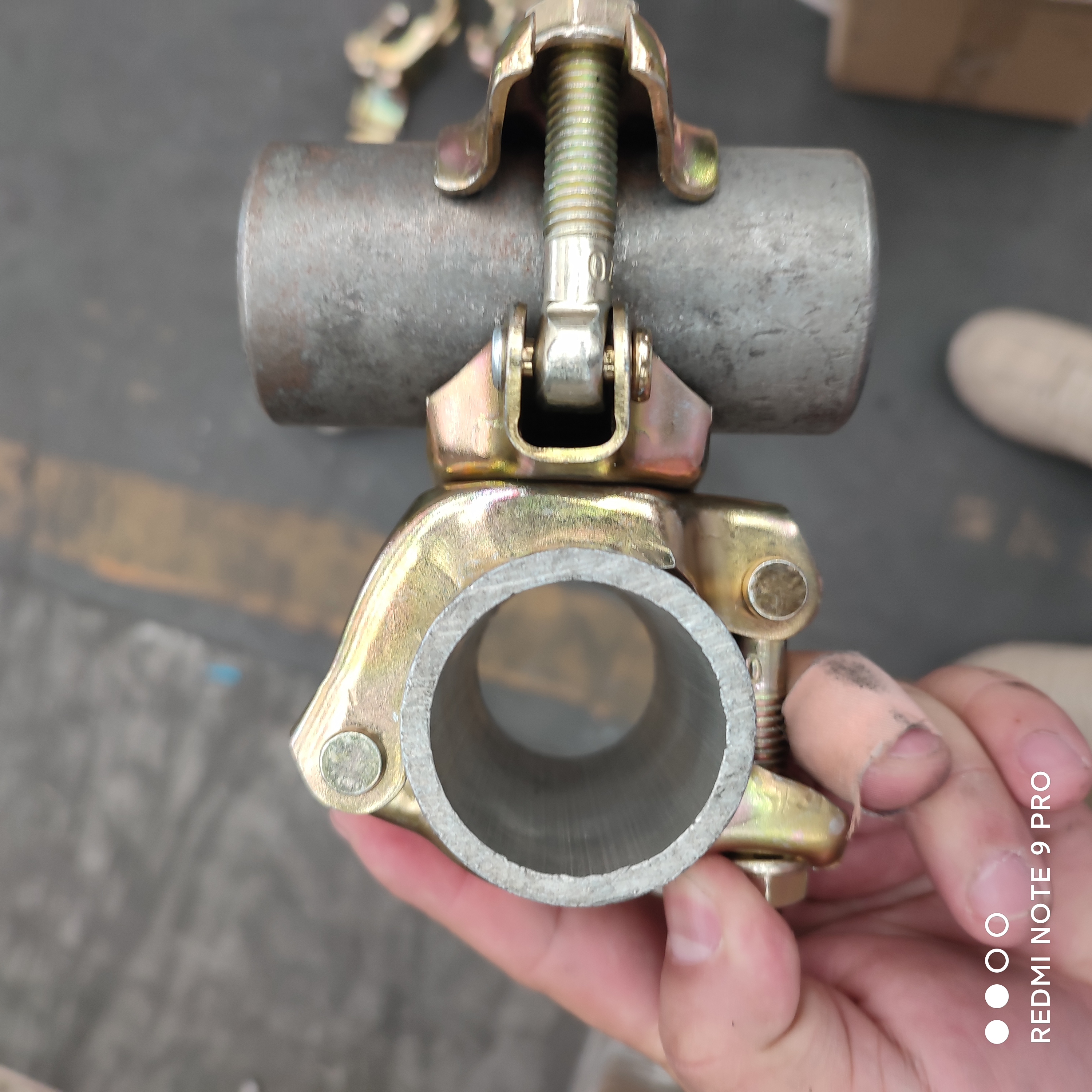 raccordo girevole pressato