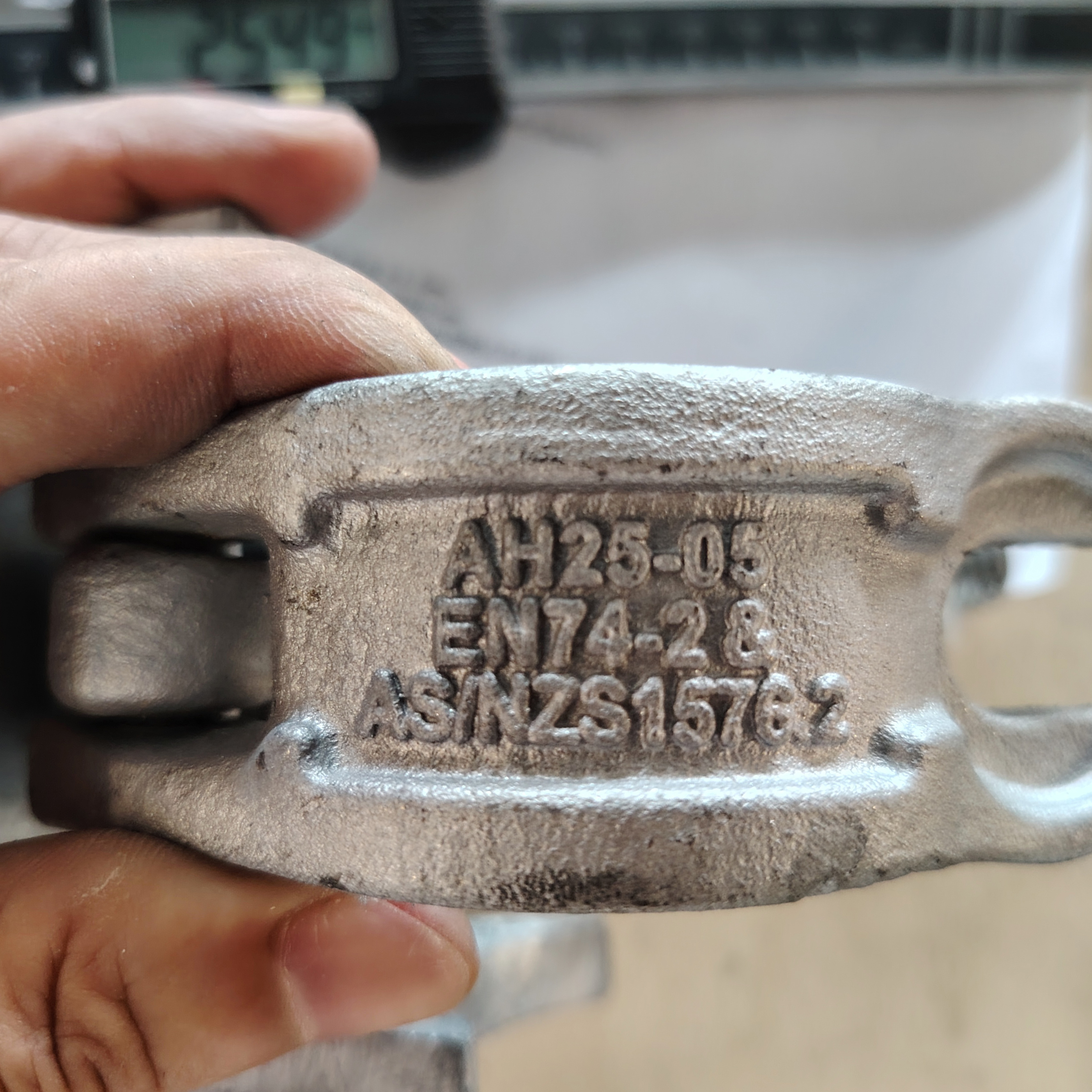 Morsetto per ponteggi a forma speciale Bjelke Klips