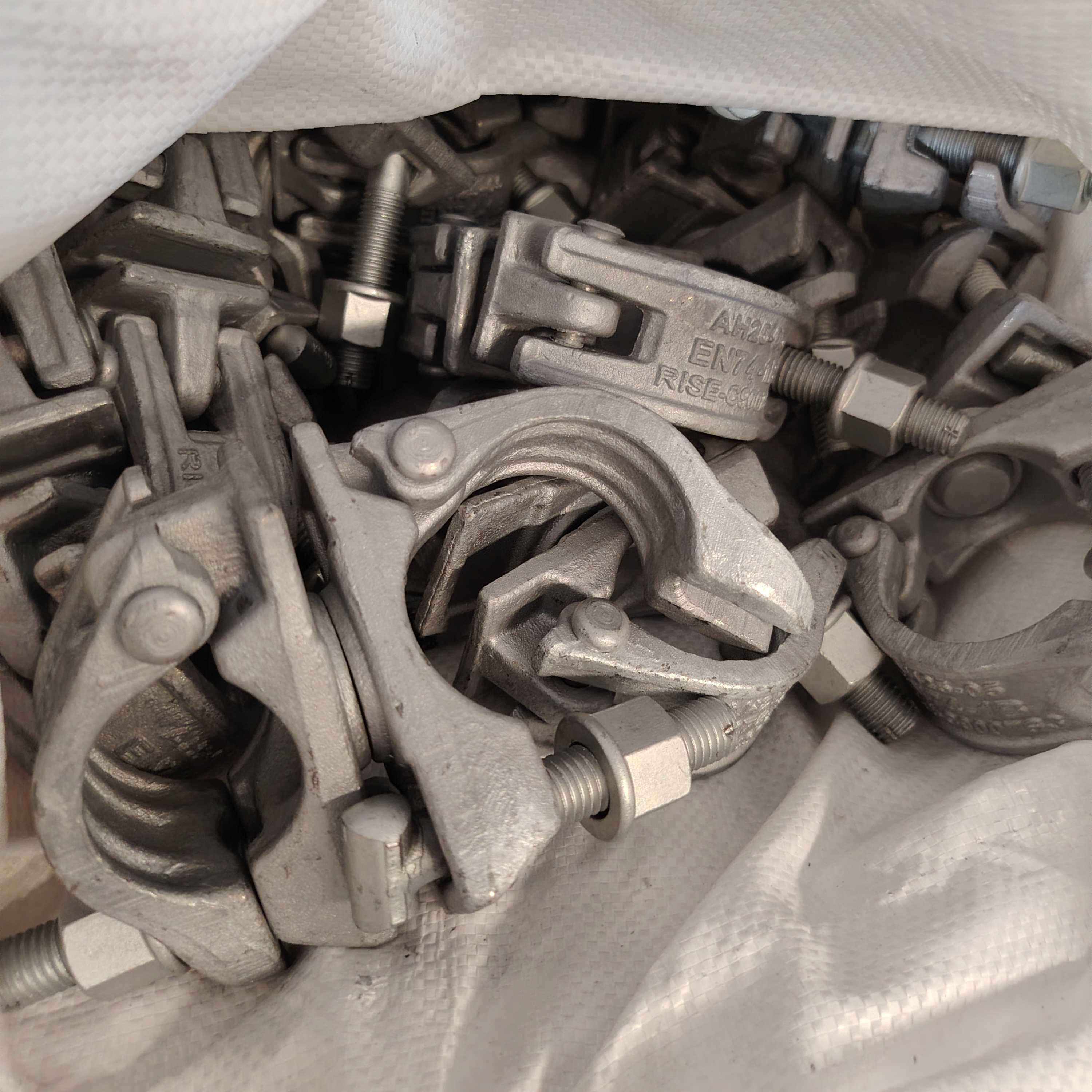 Giunto Girevole KV 49 X 49 Morsetto per ponteggi a forma speciale