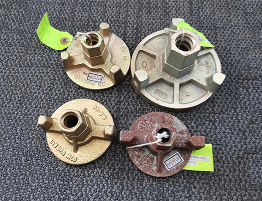 Tracca per cassaforte, dado e tappo d'acqua