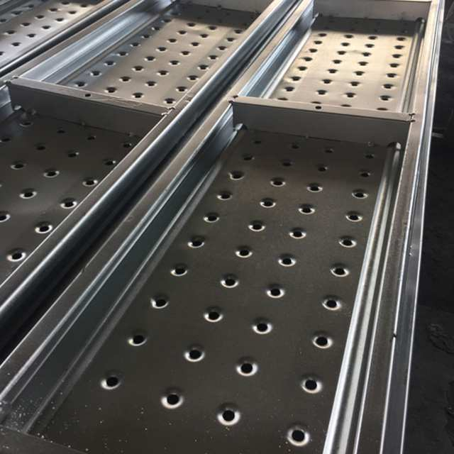 Scheda a plancia di impalcature in acciaio utilizzato nelle impalcature in acciaio per la costruzione