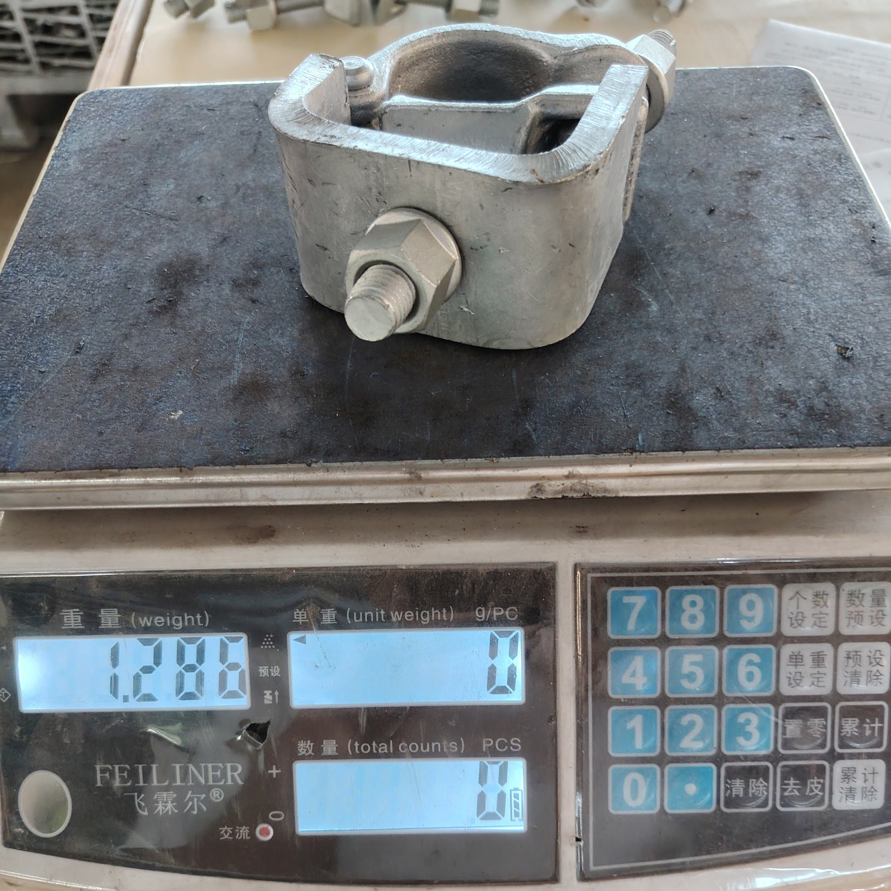 Morsetto per ponteggi a forma speciale Bjelke Klips