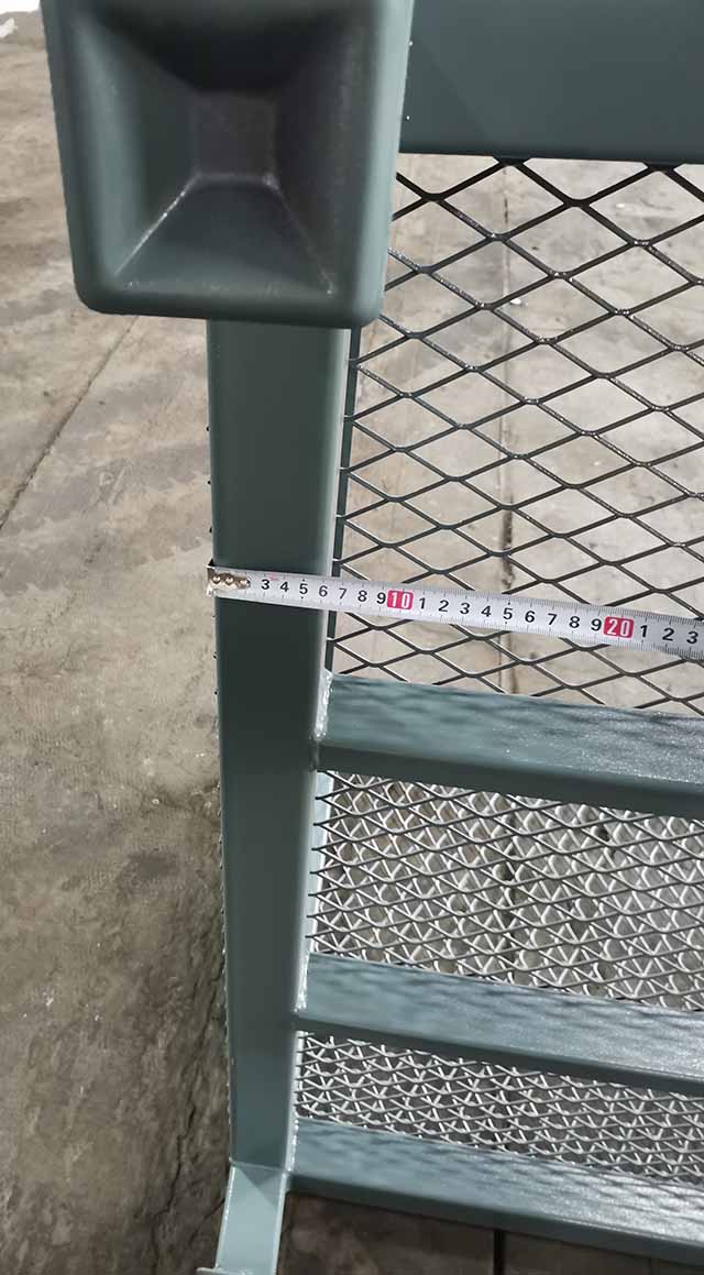 Pallet in acciaio 08