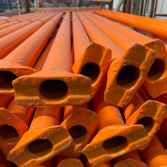 Dipingendo il libro mastro delle impalcature per cuplock