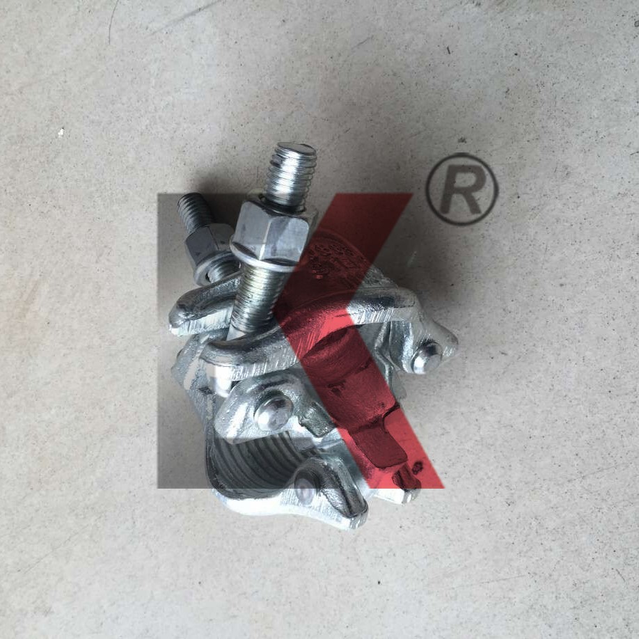 Accoppiatore di impalcaffold girevole di tipo pesante americano