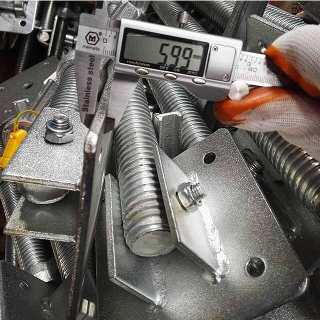 Galvanizzato BS1139 Impuntamento Basiccio di vite girevole da dado per impalcatura a torre