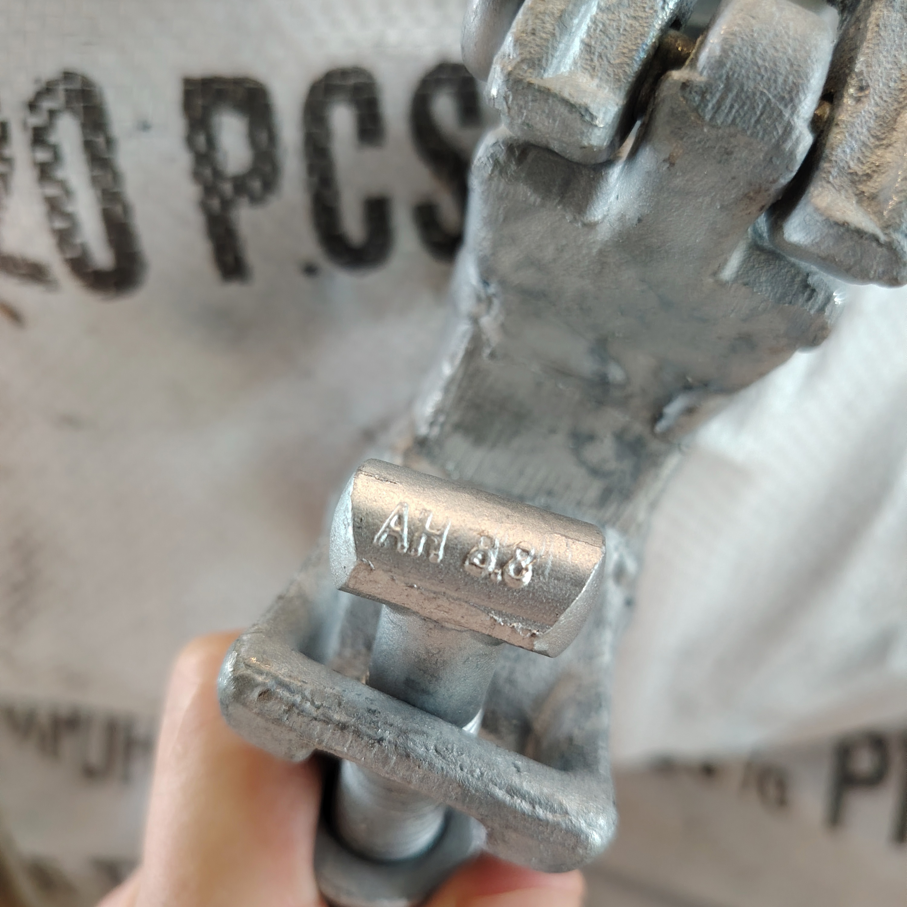 Distanziale per morse per ponteggi a forma speciale - 98mm 