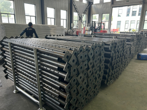 Puntelli in acciaio regolabili