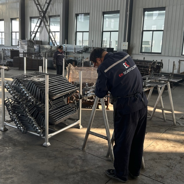 Porta della trappola delle impalcature