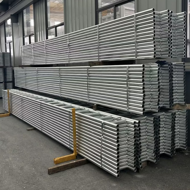 Trave scala in acciaio da 6 m