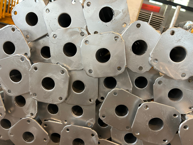 Oggetti di scena in acciaio