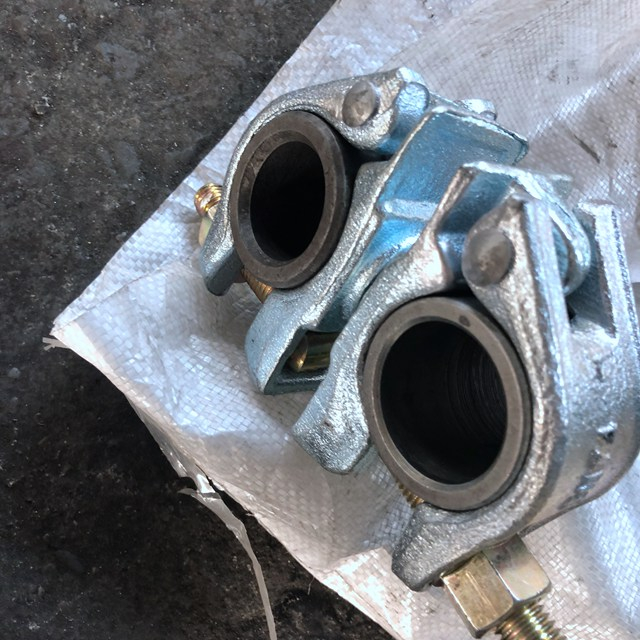 Calare impalcature forgiate accoppiatore girevole tedesco zincato