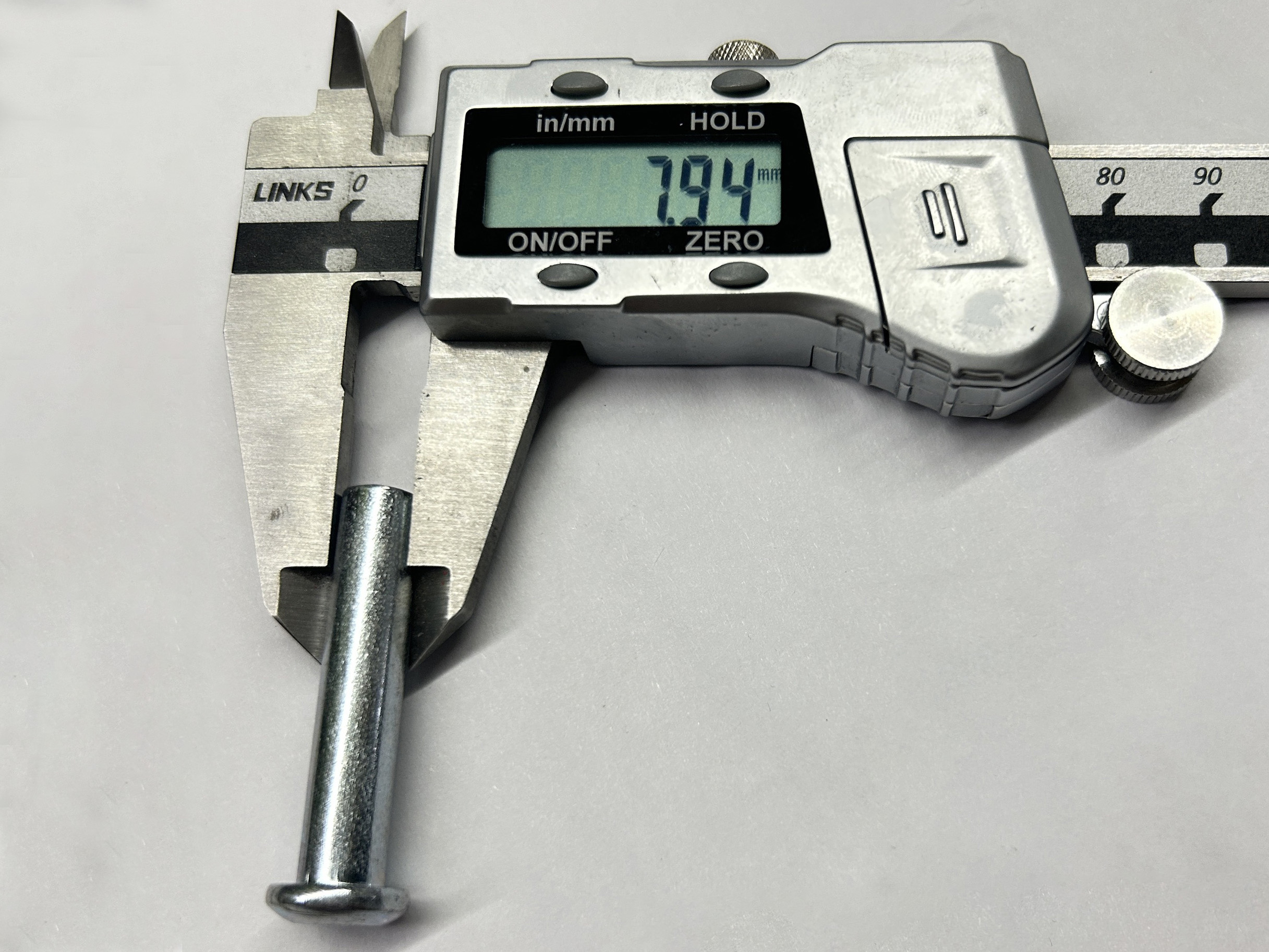 Dimensioni rivetto accoppiatore per ponteggi 