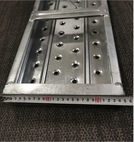 Assi d\'acciaio da 250 mm di impalcature