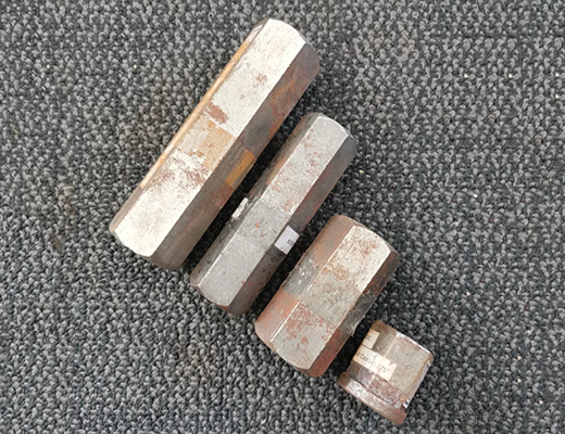 Tracca per cassaforte, dado e tappo d'acqua