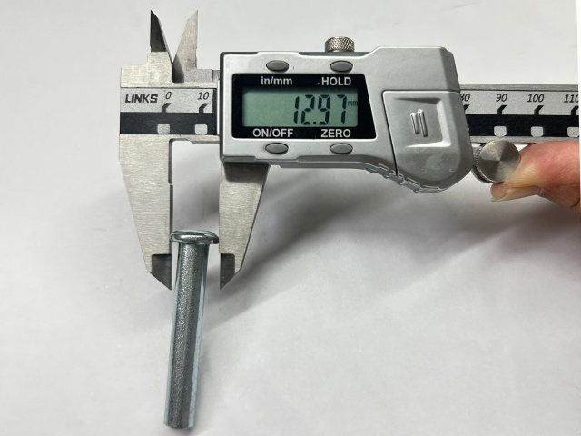 Dimensioni rivetto accoppiatore per ponteggi tedesco