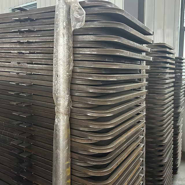 Immagini di produzione del cancello di accesso con scala reversibile