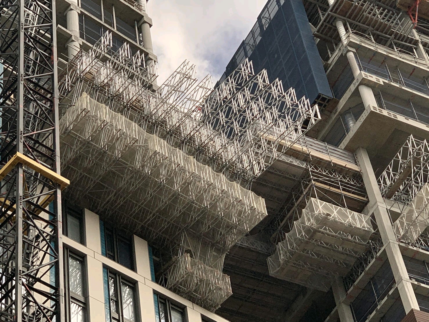 Raggi I lega e raggi X in lega