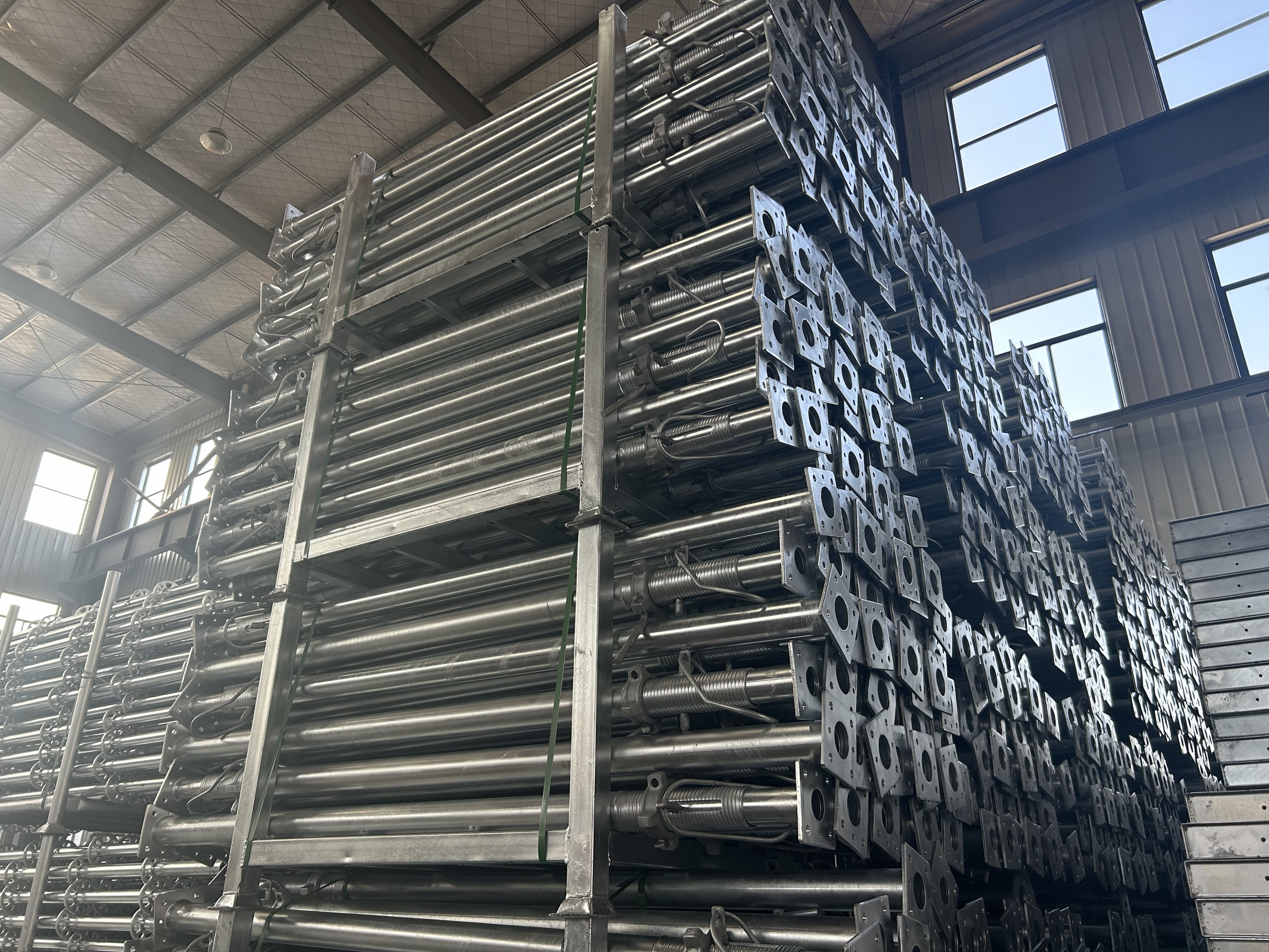 Oggetti di acciaio pesante