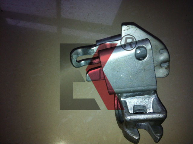 Accoppiatore singolo forgiato con impalcatura in acciaio a cuneo.