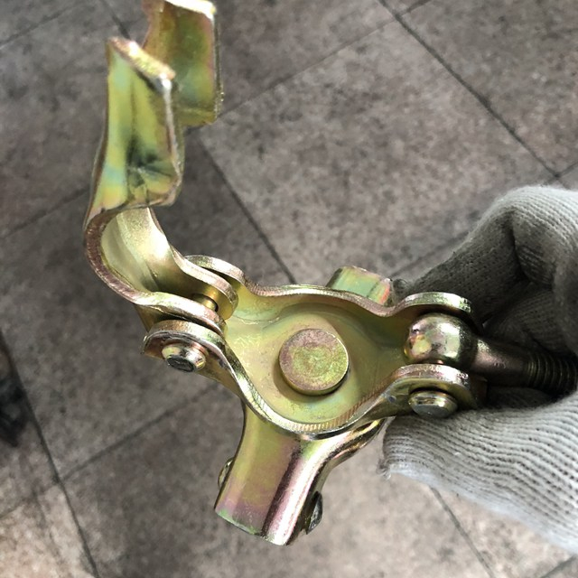 EN74 BS1139 Impuntamento per impalcature per morsetto pressato Raccordi di accoppiamento mobile