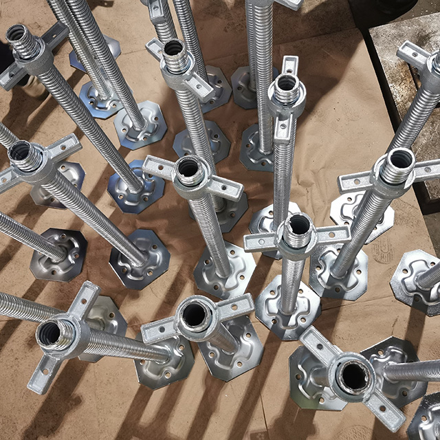 Fornitura di 3,5 m da 4,0 m da 4,0 m di oggetti telescopici in acciaio regolabile con impalcature galvanizzate o verniciate