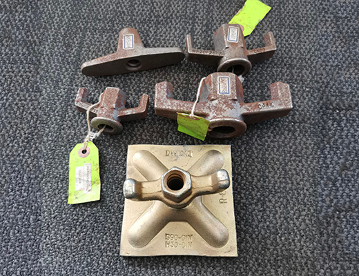 Tracca per cassaforte, dado e tappo d'acqua