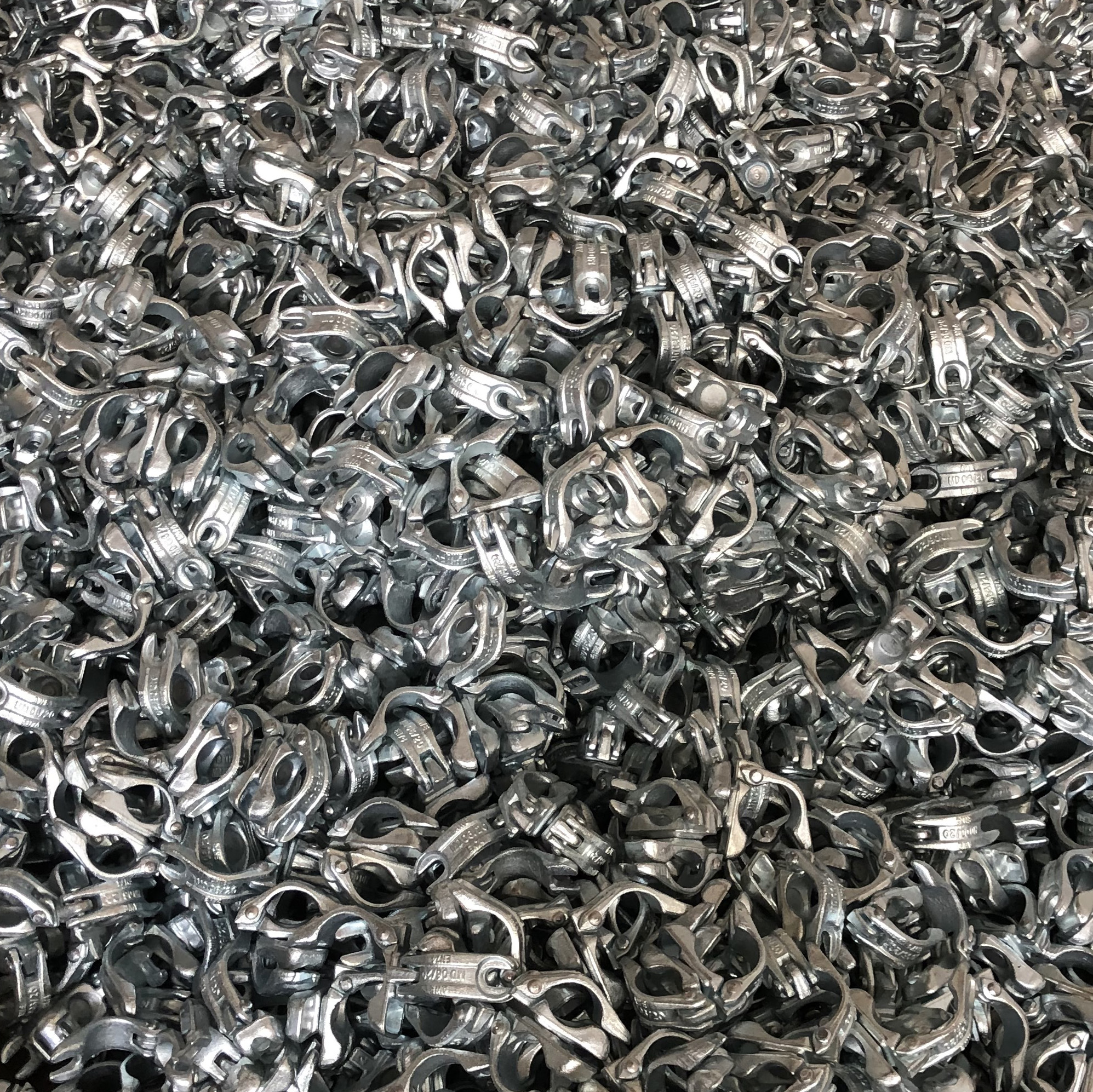 Rivoltare l'accoppiatore girevole forgiato